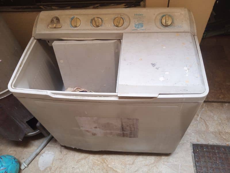 Washing Machine Twin tub. 3