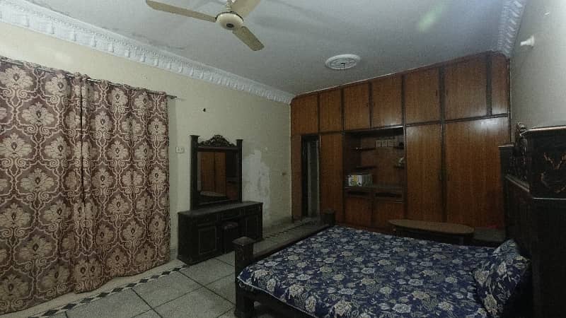 10 Marla House Available For Sale In Mehar Fayaz Colony, 26