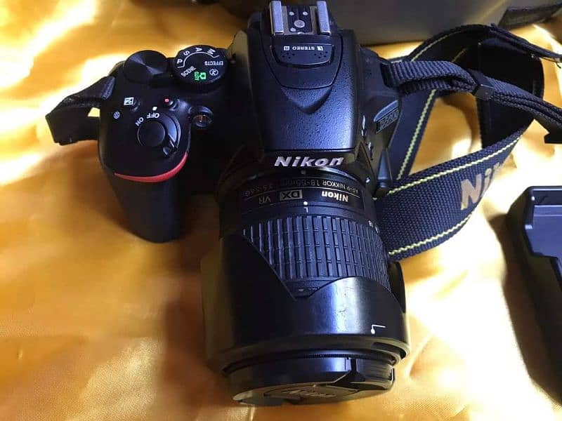 DSLR Nikon 5600D Camera 1