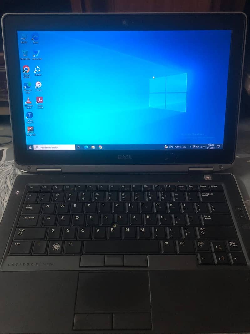 Dell Laptop - LATITUDE | E6330 1