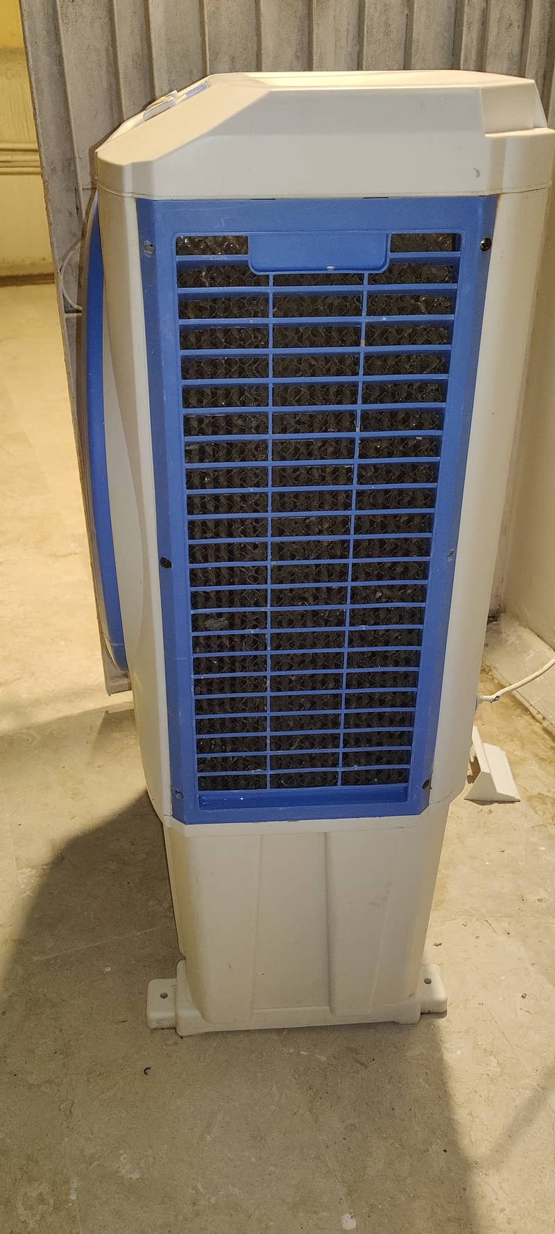 Toyo air cooler  condition 10/10 1 year usage 3