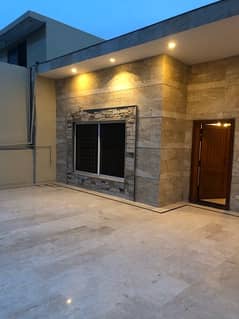 Modern House for Rent 0