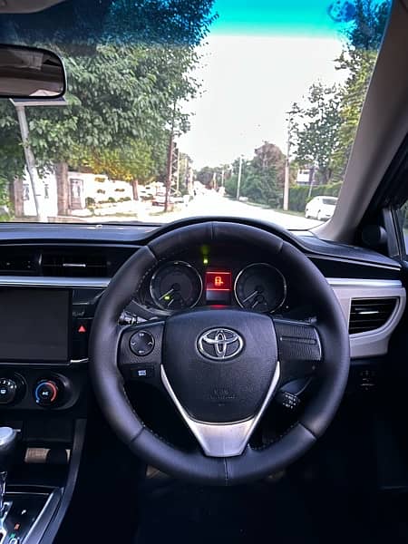 Toyota Corolla Altis Grande 1.8 13