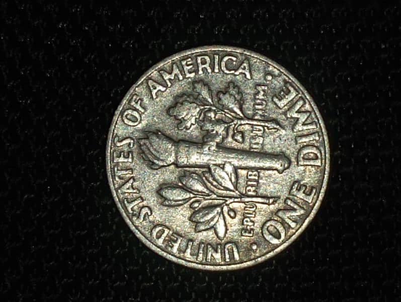1 Dime 8n 1977 coin 2