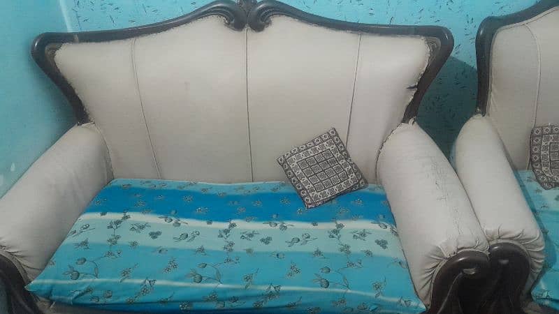 sofa set for sale buss recksin kharab hy thori 1