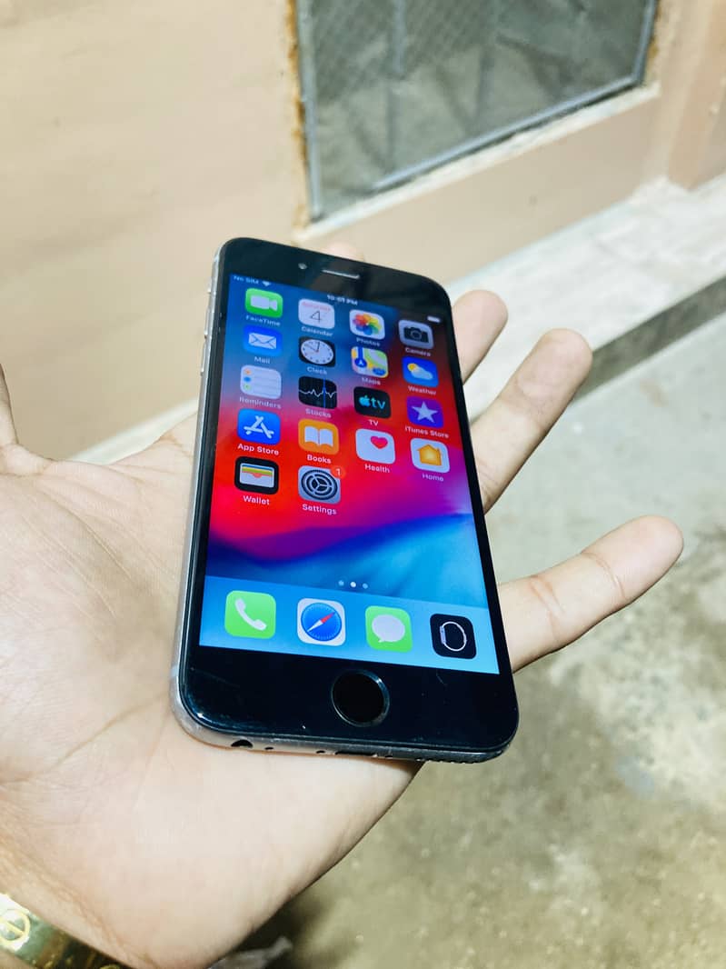 iPhone 7 64gb Good condition not any fult finger ok . . 1