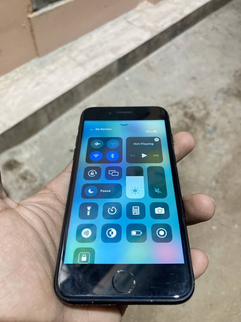 iPhone 7 64gb Good condition not any fult finger ok . . 2