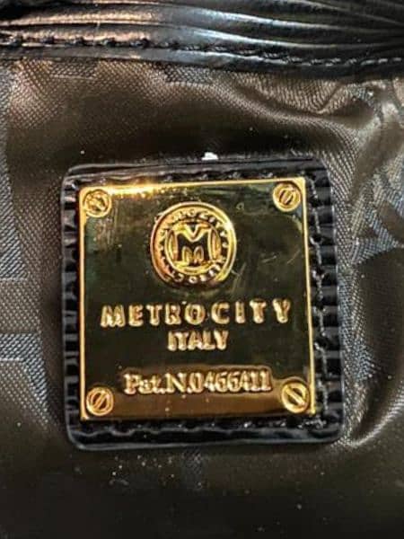 Metrocity Italy Authentic Coded bag 12