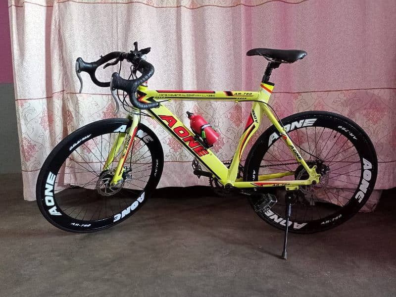 light weight imported sports cycle in very good condition 3