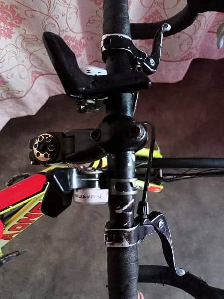 light weight imported sports cycle in very good condition 7