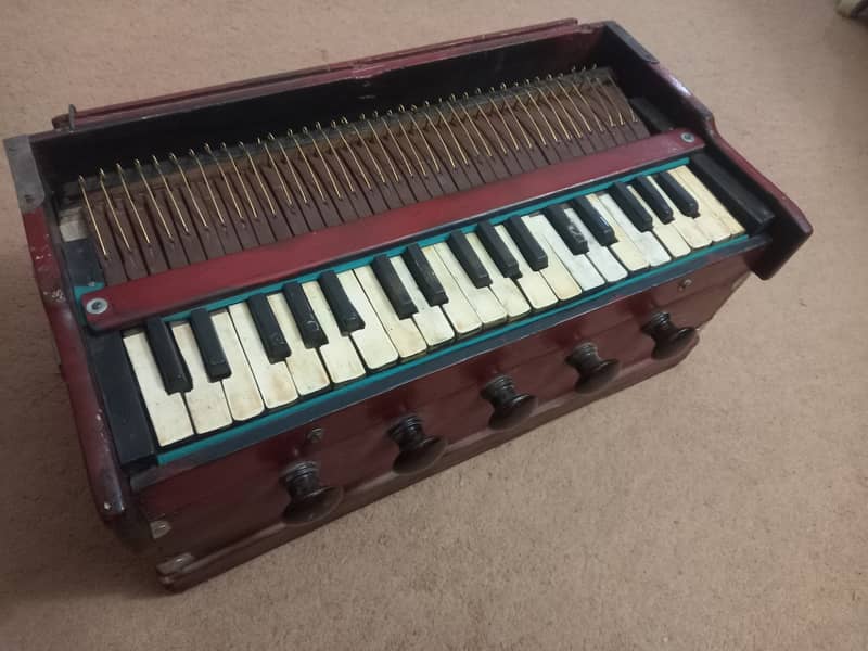 Antique harmonium for sale 1