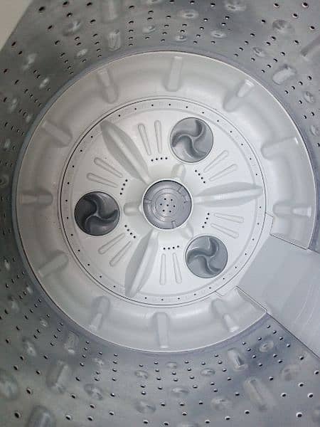 LG Automatic Washing Machine Condition 10 by 10 2