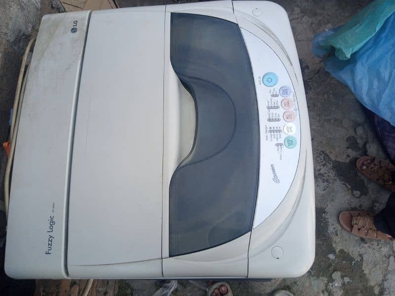 LG Automatic Washing Machine Condition 10 by 10 4