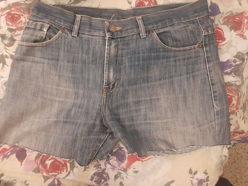 pre loved denim/jeans shorts 1