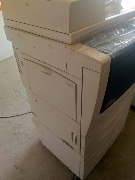 New photo copy's Mashine Xerox 5855 8