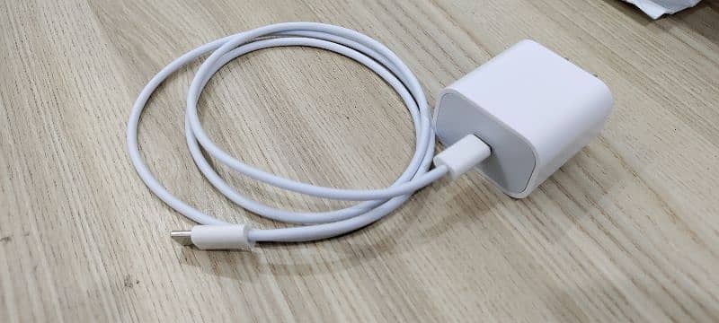 iphone 14 pro max 20w charger with cable 100% original 7