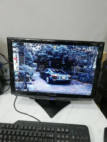 17, 19, 22, 23 & 24 inches LCD/LED Monitors in A+ Condition UAE Import 5