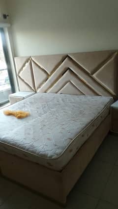 1double bed and 2 single bed and pandit furniture