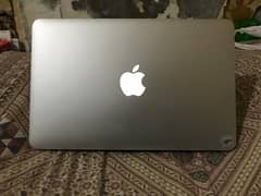 Apple Mackbook Air 2015 11inch 8/128ssd corei5 only contact03004186261