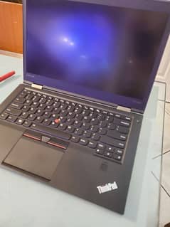 Lenovo ThinkPad X1 Carbon Gen 4 
CPU: Intel Core i7 - 6th Generation