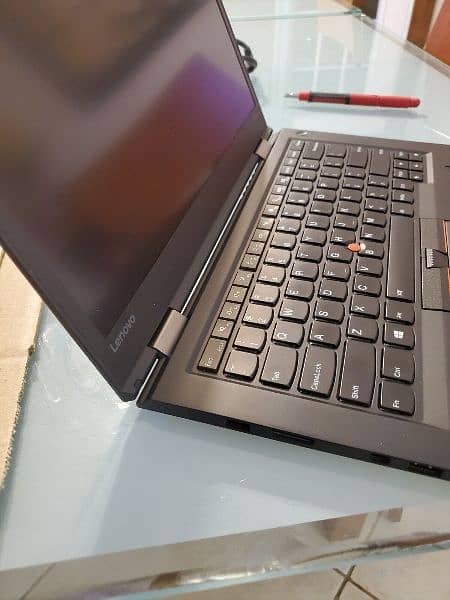 Lenovo ThinkPad X1 Carbon Gen 4 
CPU: Intel Core i7 - 6th Generation 2