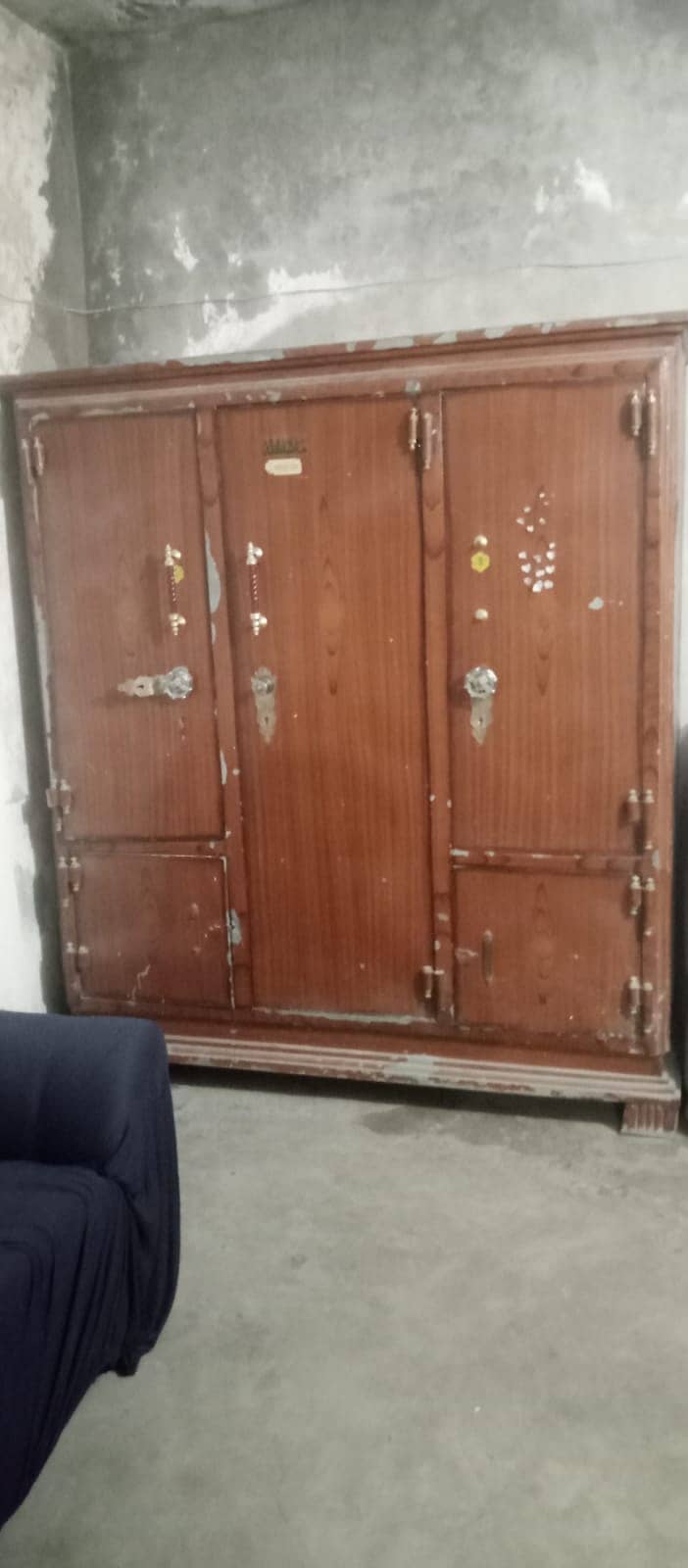 CUPBOARD FOR SALE 0