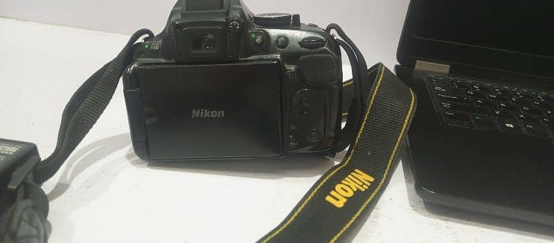 Nikon D5200 RS 40000 10