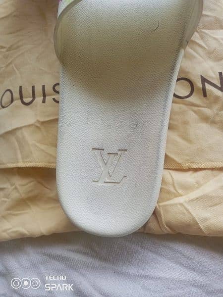 Louis Vuitton lv monogram 5