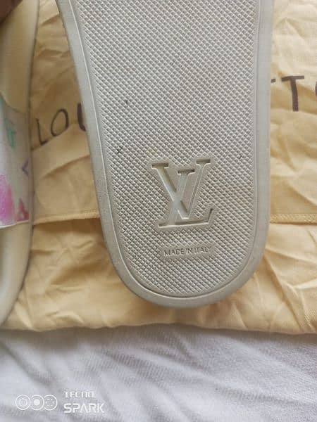 Louis Vuitton lv monogram 6