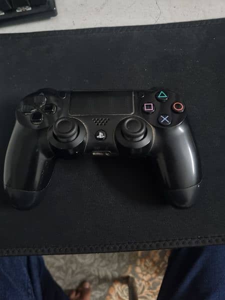 ps4 1tb 2 controler 8 games with ps bag 1