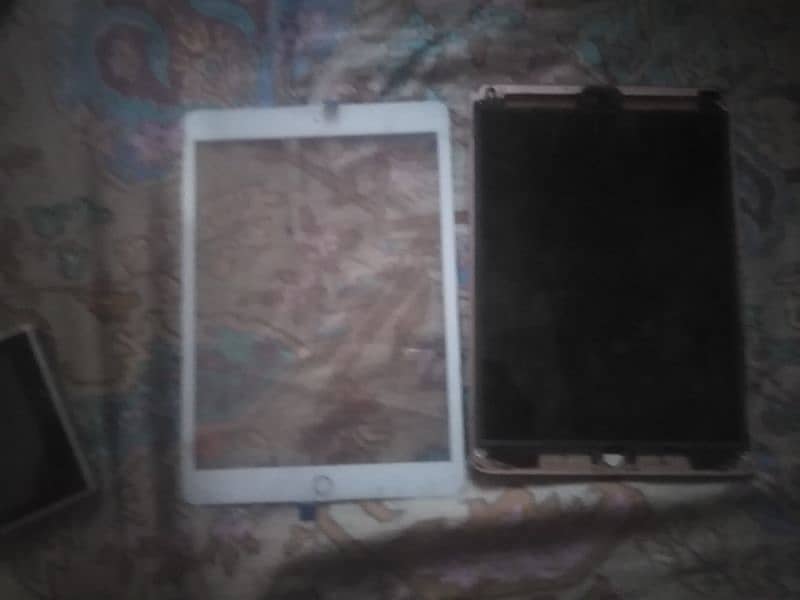 ipad 7th generation in very cheap price contact no 03004293821 4