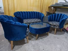 bedroom flower chair. . kohi. e. noor foam center 0