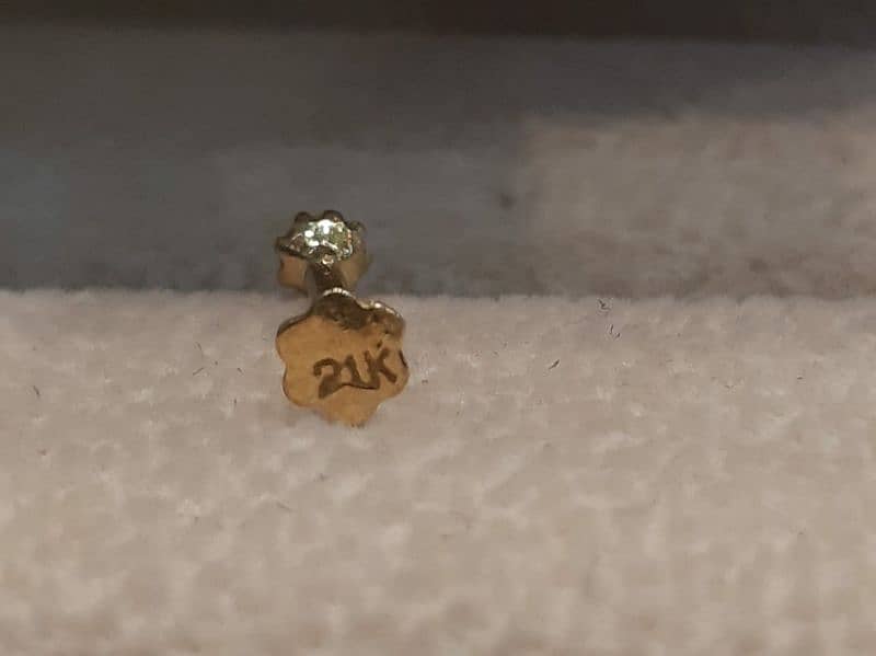 21k Gold Diamond nosepin in cheap price 6