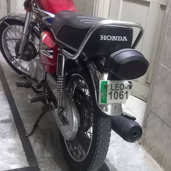Honda CG-125 2020 10