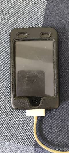 Apple iPod (silver colour) 0