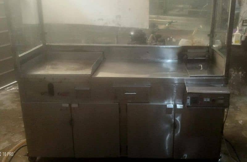 One Fast Food Counter/ One Breading Table/ One Grill 2in One Gass qula 1