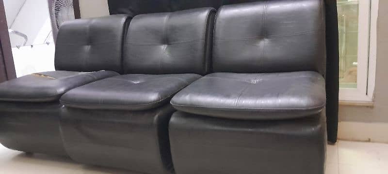 6 seater sofa available for sale 3