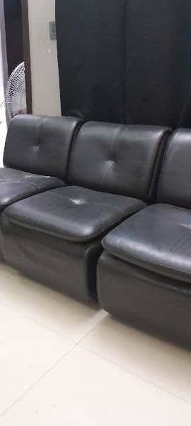 6 seater sofa available for sale 4