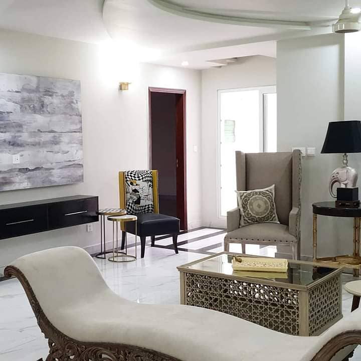 Luxury Furnished one bedrooms apartment for rent in Lahore 10
