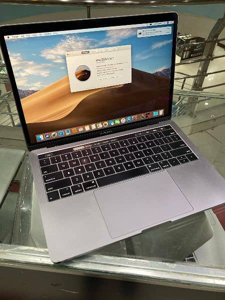 Apple MacBook Pro 2014 15 INCH retina display 1