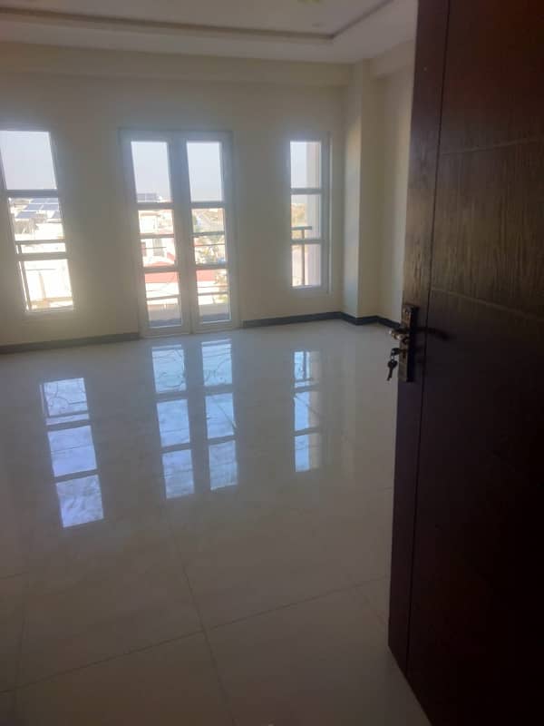 2 Bed Corner Family Apartment Is Available For Rent 4