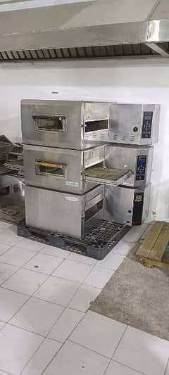 gasro conveyer oven original 1 month used