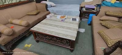 Sofa and table usded for sale 0