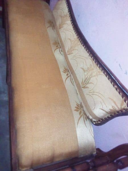 in new condition with repaired conditoin original wood with soft foam 1