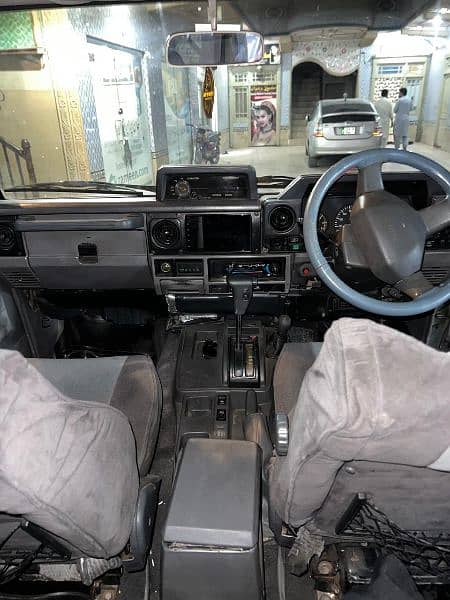 Toyota Land Cruiser 8