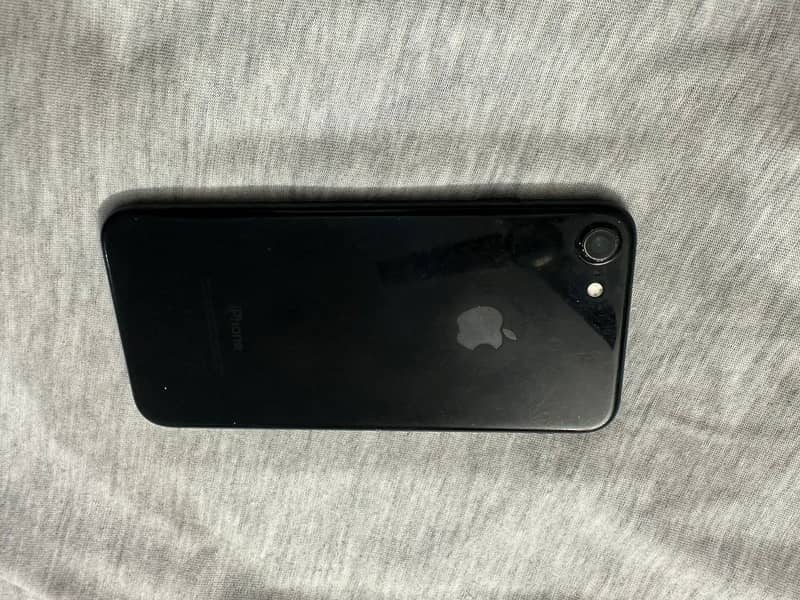 iPhone 7 128 GB PTA APPROVED 4