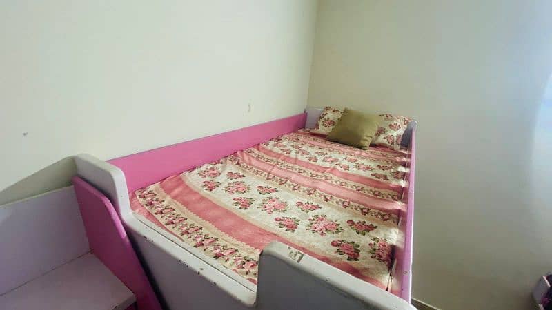 bunk bed / related to barbie theme double bed in suitable price 1