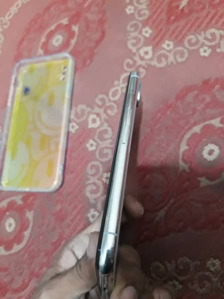 iphone x 64gb pta Approved 4