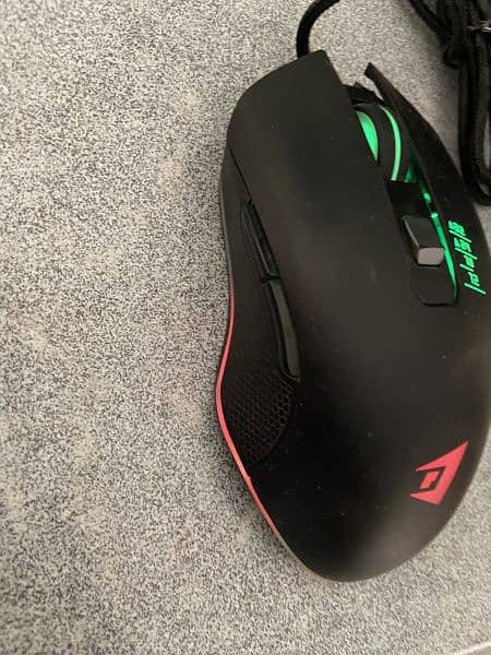 gaming mouse 1