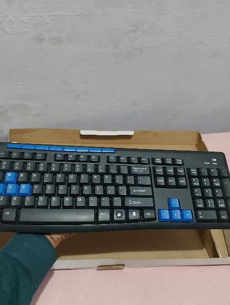 Wireless Keyboard And Mouse 2
